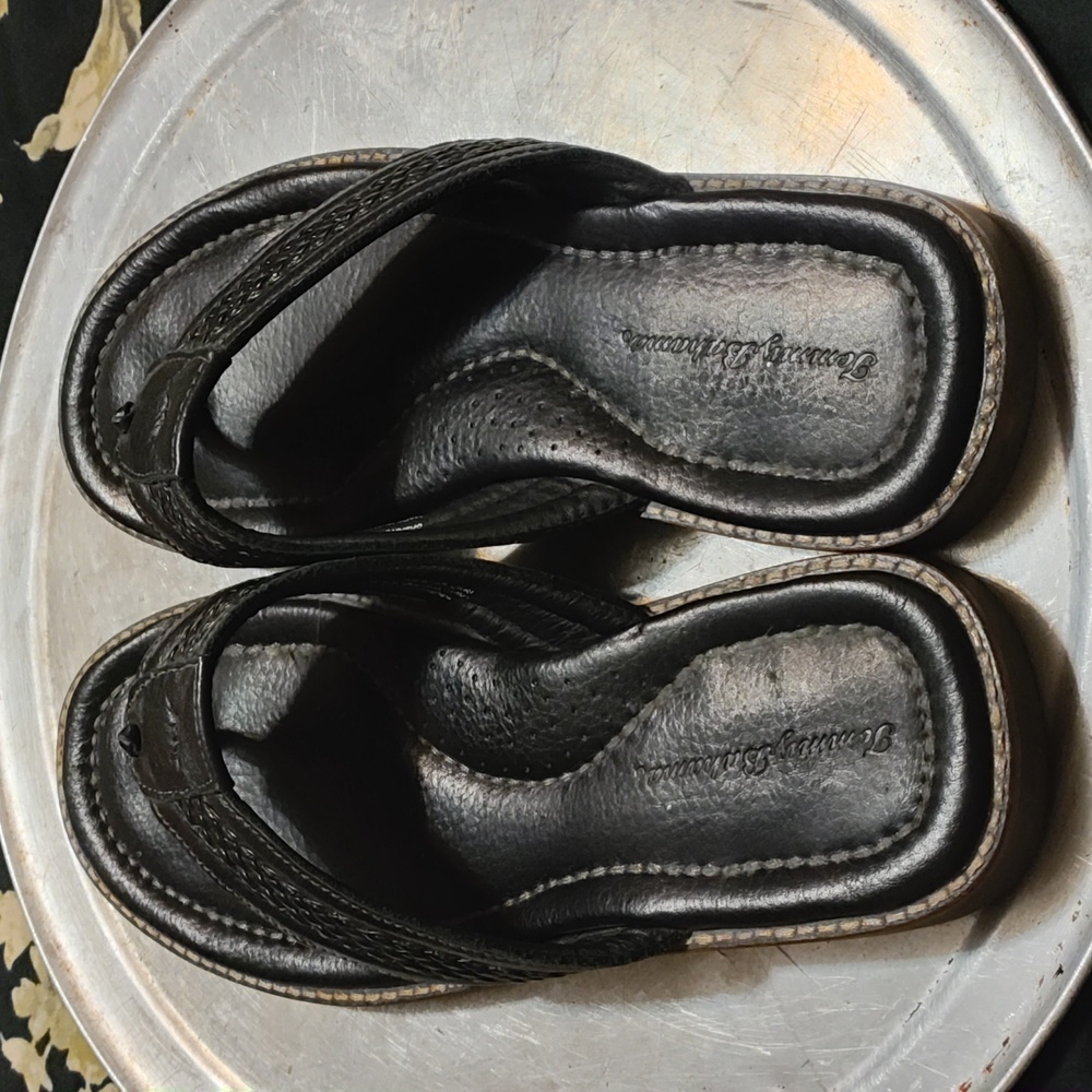 Tommy Bahama men's black genuine leather sandals size 11D - Picture 16 of 17